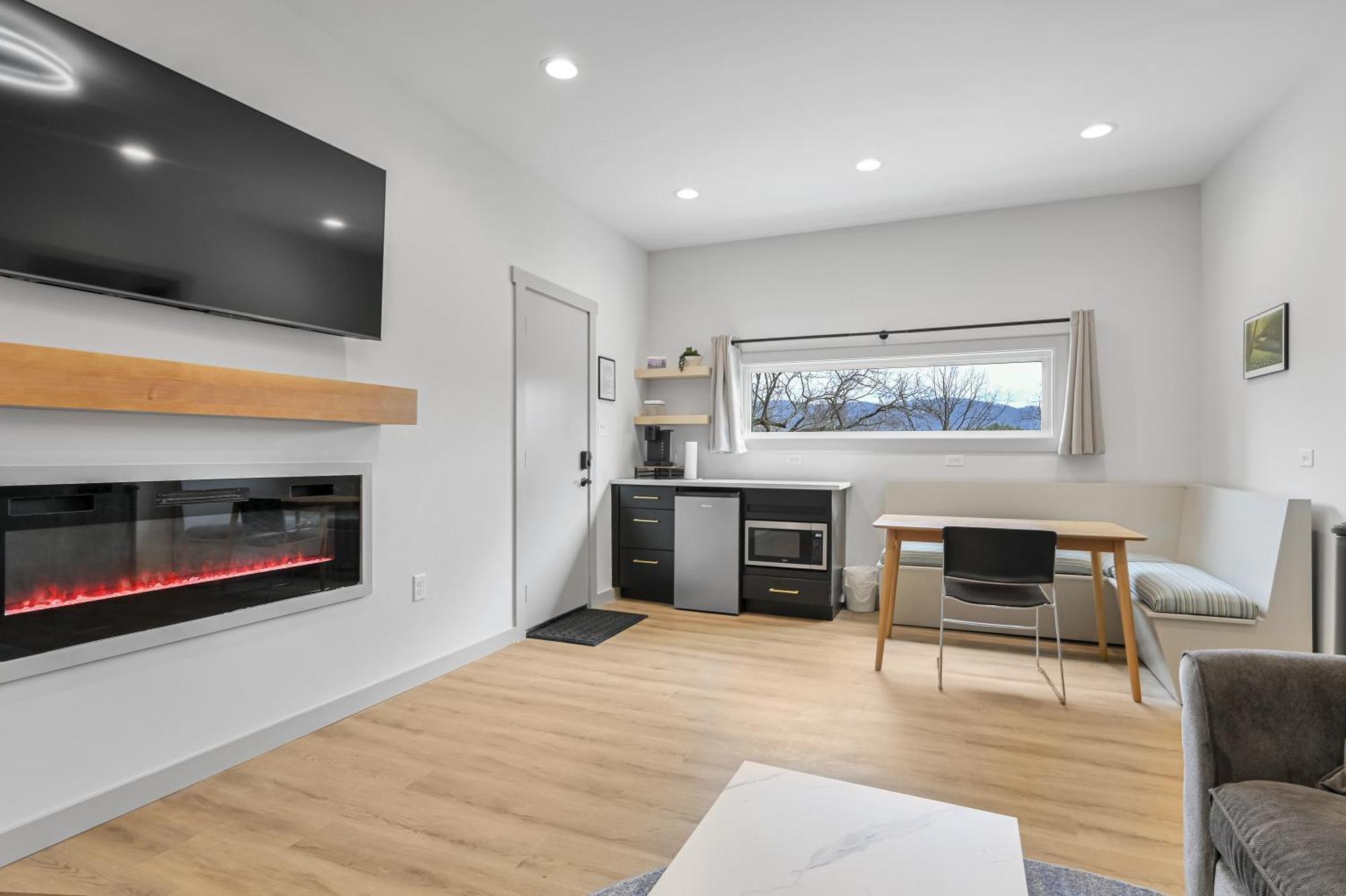 Mon Tresor, Modern Mountain Views With Deck Villa Weaverville Exteriör bild