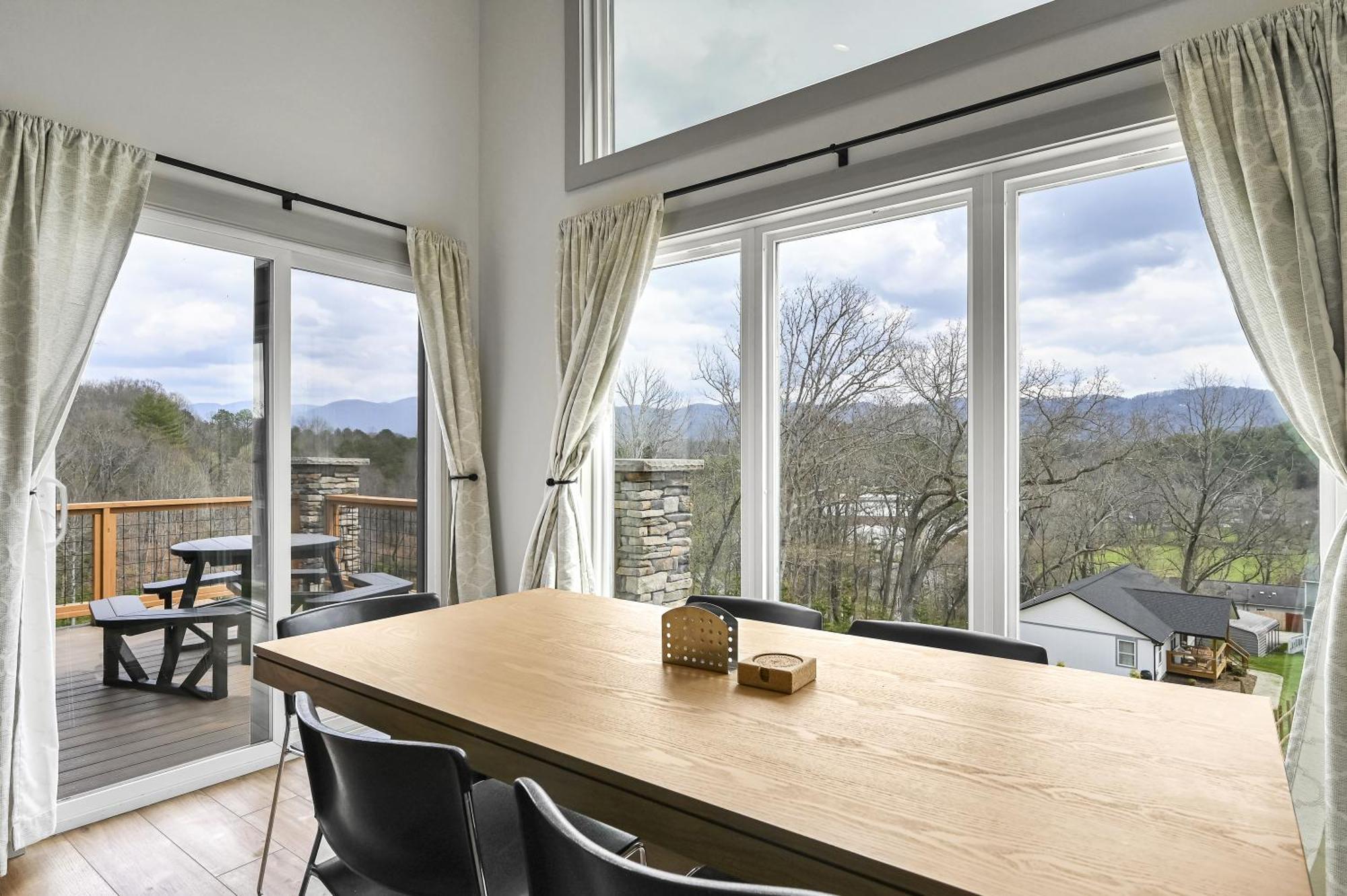 Mon Tresor, Modern Mountain Views With Deck Villa Weaverville Exteriör bild